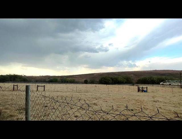 FARM FOR SALE IN HOEVELD PARK